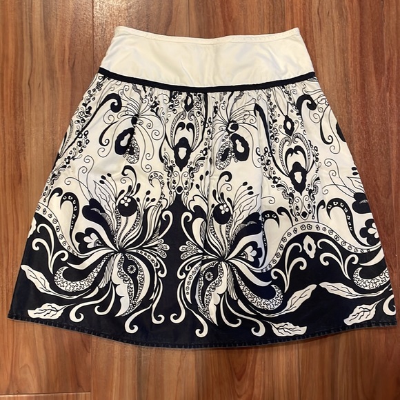 JCrew womens knee length skirt - Picture 5 of 6